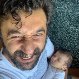 Necip Memili Instagram - ,,,Annesinin güzelliğine, benim de güzelliğim eklenince, görün bakın ortaya ne menem bir şey çıkmış :))),,, @didemdayicioglu