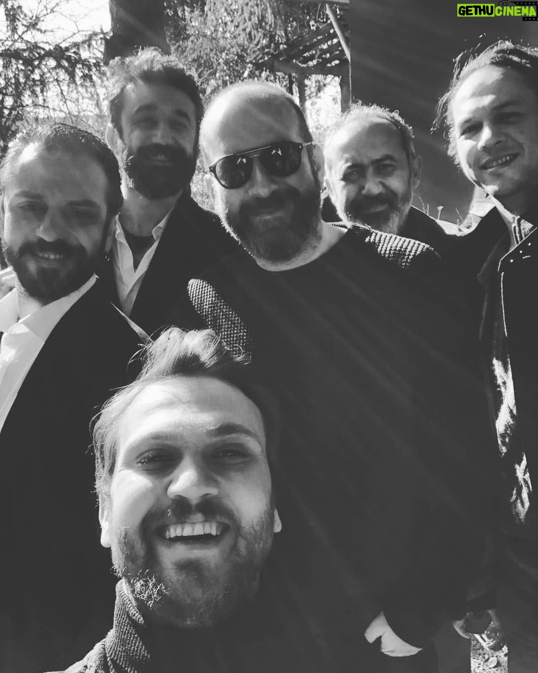 Necip Memili - 72.8K Likes - #evedönüyoruz ,,,,,,