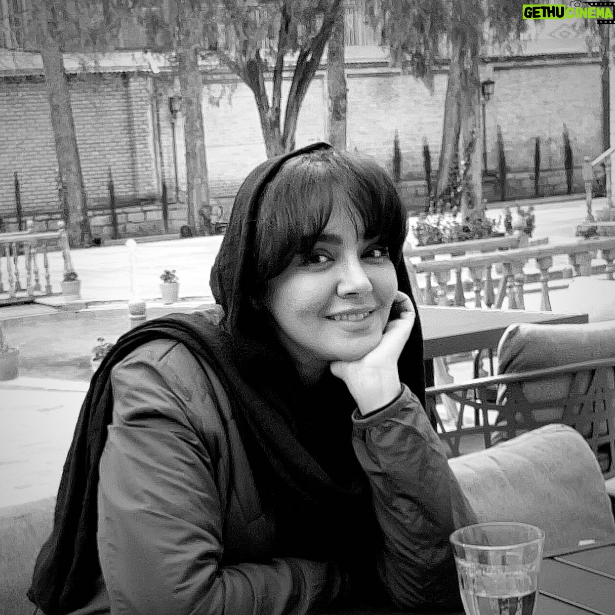 Neda Ghasemi - 45.2K Likes - Ł
ŪŚÆŁ Ś©ŁŲ
Ų±ŁŪ ŲÆŲ±ŪŲ§ Ś©Ł ŁŁŲ“ŪŁŲÆ Ų ŁŲ¹Ų± ŲÆŲ±ŪŲ§ ŚÆŁŁŲ± Ų§Ų³ŲŖ
ŲµŲ§Ų¦ŲØ ŲŖŲØŲ±ŪŲ²Ū