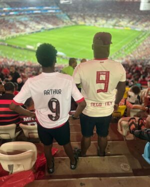 Nego Ney Instagram - Ainda pé quente 4x0 meu Mengão ❤️🖤