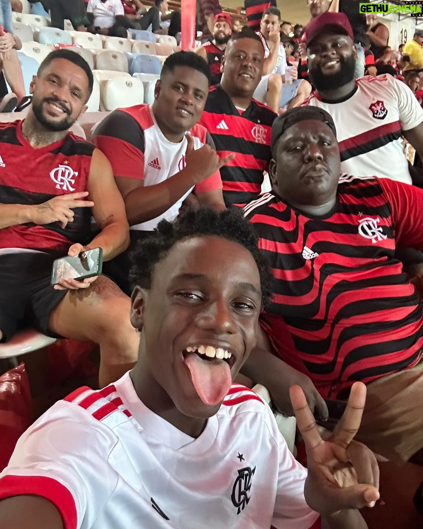 Nego Ney - 5.5K Likes - Ainda pé quente 4x0 meu Mengão ❤️🖤