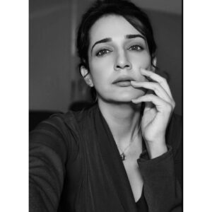Neha Jhulka Instagram - Which one?

#photooftheday #blackandwhite #colour #shootlife