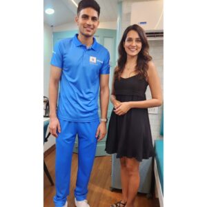 Neha Jhulka Instagram - Shooting With the Captain of Gujarat Titans
Mr. GILL is very CHILL
Had a great time shooting with Director @sharatkatariya

#cricketfever #shubmangill #gujrattitans #advertising #adshoot🎥 #workmode🔛 #grateful🙏 
#cricketer #behindthescenes