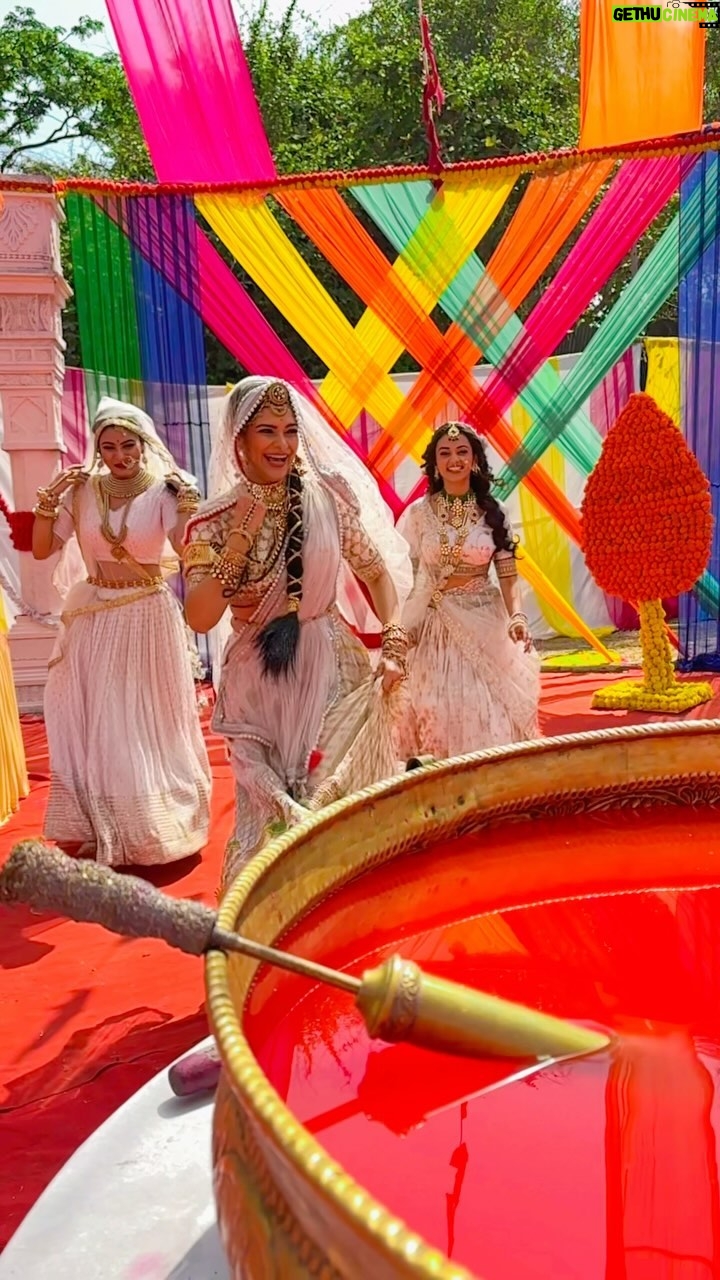 Neha Kaul - 1.5K Likes - Having fun under the sun ✨✨
@shashisumeetproductions @sonysab
#dhruvtara #dhruvtarasamaysadisepare #holiiscoming #holishoot #shootdiaries #tvserial #sabtv #actor #influencer #onset #trendingaudio