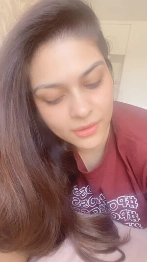 Neha Kaul Instagram - Itni hairat ki kya baat hai?

#funnyreels #funnyreelsindia #reelitfeelit #reels #reelsindia #trendingreels #trendingaudio #tehzeeb #12bachehaiaapke #actor #mumbai #cutereels #instagood #fyp
