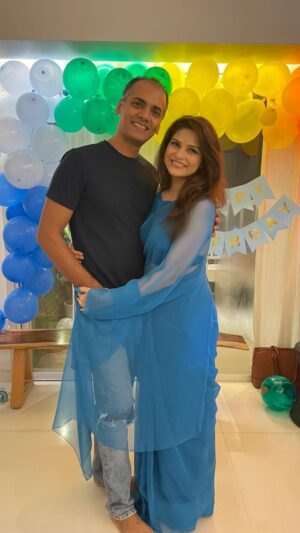 Neha Kaul Instagram - Happy Birthday my only constant, my energy and inspiration to be better everyday. God bless you with a hundred fold of what good you do for others… 💕love u so much @lezly.singh13 

#happybirthday #birthdayboy #leoman #lovemyman #hubbylove #couplelove #instagood #reeloftheday #reelsindia #reelsinstagram #oldsongs