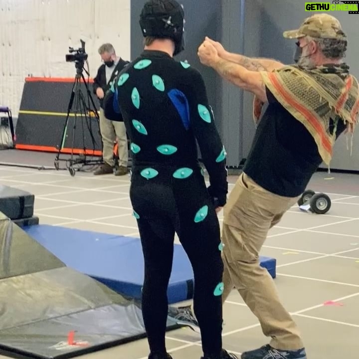 Neil Ellice - 3.8K Likes - Stunts shoutout but no spoilers 🤪🤟🏼... Badasses @mikalvega and @ajkaters making it look easy. Respect and gratitude to the whole team: 🙏🏼 @shibby6 @marklar_ii @yoshi_sudarso @enele.m @paulwhitecotton @joshrasile @meureidasilva #stunts #modernwarfare2 #modernwarfare #callofduty @activision @infinityward #soapmactavish #neilellice #performancecapture #videogames