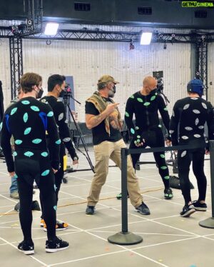 Neil Ellice Instagram - Stunts shoutout but no spoilers 🤪🤟🏼... Badasses @mikalvega and @ajkaters making it look easy. Respect and gratitude to the whole team: 🙏🏼 @shibby6 @marklar_ii @yoshi_sudarso @enele.m @paulwhitecotton @joshrasile @meureidasilva  #stunts #modernwarfare2 #modernwarfare #callofduty @activision @infinityward #soapmactavish #neilellice #performancecapture #videogames