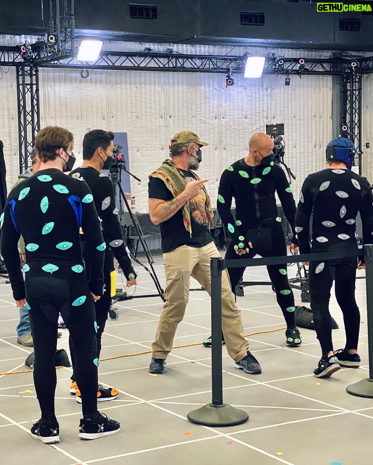 Neil Ellice - 3.8K Likes - Stunts shoutout but no spoilers 🤪🤟🏼... Badasses @mikalvega and @ajkaters making it look easy. Respect and gratitude to the whole team: 🙏🏼 @shibby6 @marklar_ii @yoshi_sudarso @enele.m @paulwhitecotton @joshrasile @meureidasilva #stunts #modernwarfare2 #modernwarfare #callofduty @activision @infinityward #soapmactavish #neilellice #performancecapture #videogames
