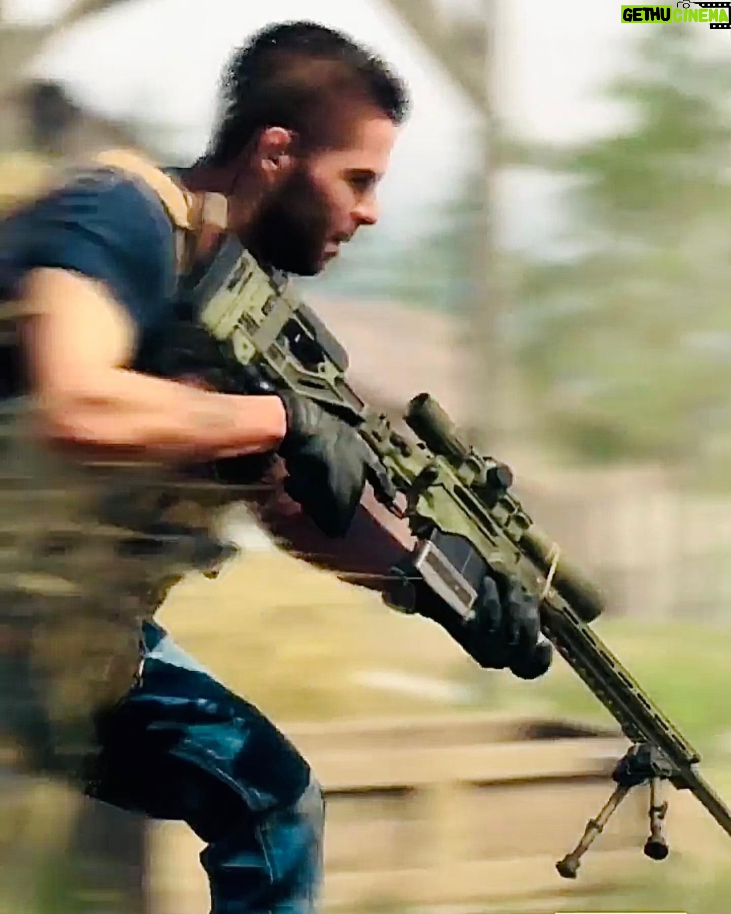Neil Ellice - 3.8K Likes - Finally a little bit more of Soap MacTavish to share... 🧼🧼🧼 I'm proud of our work on the Campaign for Modern Warfare II. It's a Modern Warfare title through and through with insane work from @infinityward and director Jeff Negus @negusaurus 🔥. The Campaign story is a massive, unpredictable ride, brilliantly acted by an ensemble that I'm excited to share with those who love this corner of the Call of Duty Universe. 🤟🏼❄️💥
#callofduty #modernwarfare2 #activision #infinityward #soapmactavish #neilellice