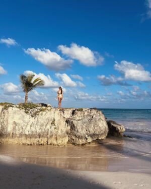Nelly Řehořová Instagram - Blue eden 🩵 #dominicanrepublic #vacation #paradise #beachvibes