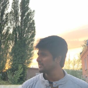 Nelson Dilipkumar Instagram - 😊@sivakarthikeyan #twilight #warm #profile #friends #myclick