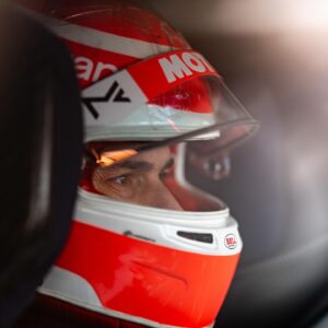 Nelson Piquet Jr. Instagram - Terminamos a corrida principal em Cascavel com o nono lugar, uma escalada de sete posições.🏁

Tivemos uma boa evolução em relação a ontem. A estratégia funcionou, a equipe trabalhou bem no pit stop e conseguimos um bom resultado.🏎️💨

Obrigado a todos pela torcida e mensagens durante o final de semana. Até a próxima!👊