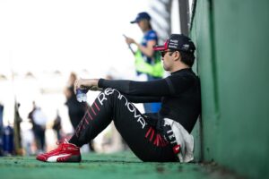 Nelson Piquet Jr. Instagram - Registros do último dia da terceira etapa, até mais Interlagos, Estamos chegando Cascavel! 🏁
.
.
.
#race #stockcar #piquet

📸 @josemariodias