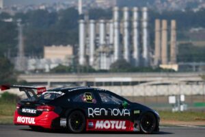 Nelson Piquet Jr. Instagram - Registros do último dia da terceira etapa, até mais Interlagos, Estamos chegando Cascavel! 🏁
.
.
.
#race #stockcar #piquet

📸 @josemariodias