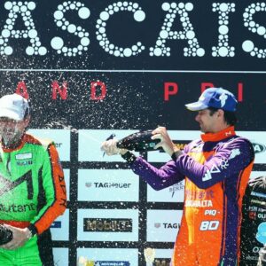 Nelson Piquet Jr. Instagram - Obrigado Portugal, mais uma vitória por aqui… Foi incrível!! 

Agradecimento especial à torcida, meu time, meu companheiro na corrida e todos os patrocinadores por estarem com a gente em mais um final de semana!

#raceweek #porschecup