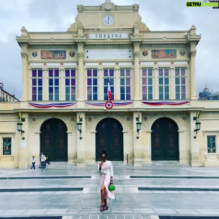 Nelufar Hedayat - 715 Likes - Being French is a thing French people do exquisitely well. It’s not something I do well 😑. But I tried that one particular France Day. In this episode of Nelufar investigates(ish) you’re about to see an exclusive behind the scenes look at this road I on was. #truth #exposé