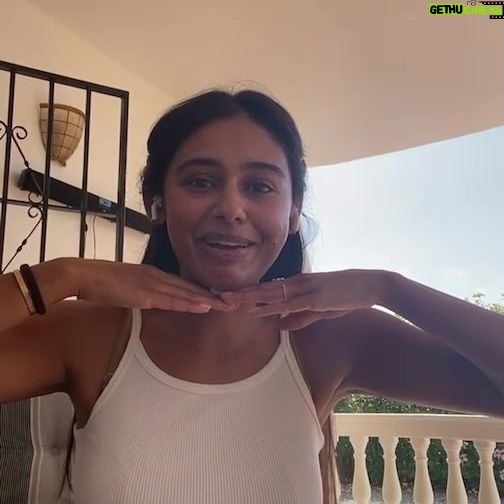 Nelufar Hedayat - 1.4K Likes - In this episode from my holiday in Spain, I ask what even is the Taliban? Are refugees bad? Can we help from the comfort of our home offices? My incredible guest Dr Anne Irfan of Oxford University’s Refugees Studies Centre answers answers ad well as a little telling off from me to a xenophobic follower. Watch!
