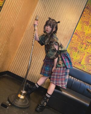 Nene Hieda Instagram - 載せてなかった全身など！

衣装候補の中で特にデザイン気になってた1着を！
見事にサムさんが選んでくれました！流石👍👍

#ダイアローグ #イージーハードしかして進め #MV衣装