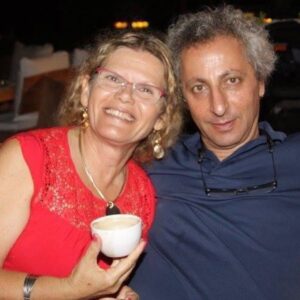 Neta Riskin Instagram - A couple of weeks ago I wrote here about @judithwais, my friend and colleague @gefen.kaminer ‘s aunt. 
Judith was kidnapped to Gaza by Hamas from her home in kibbutz Be’eri. Her husband Shmulik was murdered. Yesterday our hopes came to an end. Judith’s body was found next to Shifa hospital in Gaza. She was shot multiple times. She was executed. 
Judith was a kind, strong, supporting, life loving person. She was a mother of five, a sister, an aunt, a grandmother. 
Judith and Shmulik were inseparable in life and unfortunately also in death. 
Rest In Peace dear Judith, Rest In Peace dear Shmulik. 
We will never forget 💔

@gefen.kaminer @photo.idit