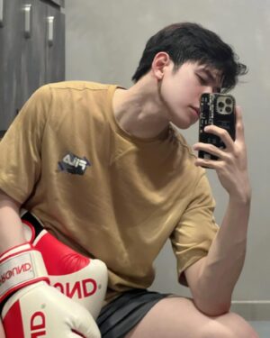 Nguyễn Bá Vinh Instagram - Happiness hormones hack 🥵🥊
#o2production