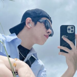 Nguyễn Bá Vinh Instagram - 🪞🪞🪞
#o2production #o2talents