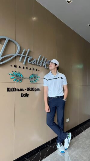 Nha Suwanon Instagram - ออกรอบเสร็จจากสนามบางกอก ก็ต้องมานวดต่อที่ร้าน DHealth Massage @d_healthmassage ต่อสิครับ นวดดีผ่อนคลายสบายมาก ร้านอยู่โรงแรมติดกับสนามบางกอกชั้น2นะครับ😁👍🏻