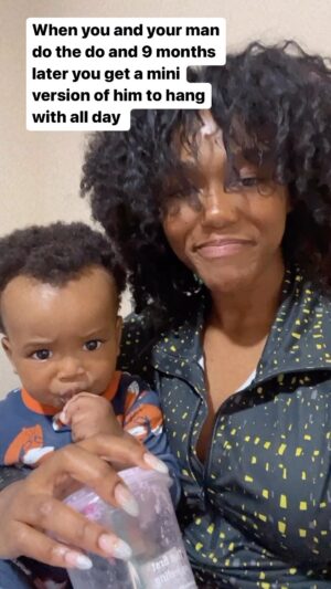 Nia Holloway Instagram - Nothing like kicking it with my little all day 😂☺️ #sahwm #new #mom #11monthsold