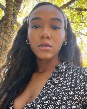 Nia Holloway Instagram - 🍂🍁🍂