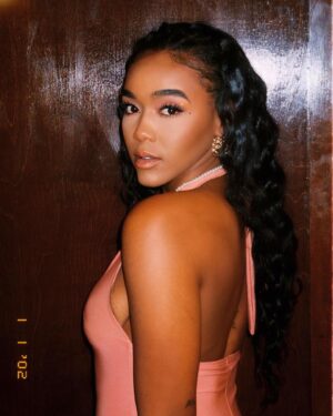 Nia Holloway Instagram - For you and all the ones you love , Romans 15:13 
📸 @yoreyshoots