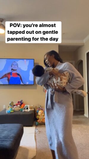 Nia Holloway Instagram - POV: You’re almost tapped out on gentle parenting for the day 😂😂😂 my poor chihuahua 😂 #sahwm #sahmlife #boymom #mom #comedy #gentleparenting