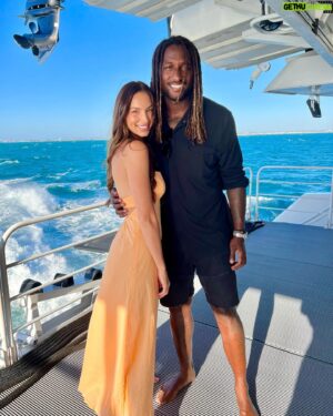Nic Naitanui Instagram - Happy 30th @brittanybown so proud of everything you’ve achieved and still yet to! Thanks for being the most beautiful  mummy to little ezzy ❤️ can’t wait for number two and what the future holds #youatleastthirty