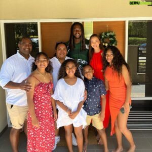 Nic Naitanui Instagram - Merry Christmas