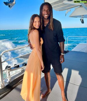 Nic Naitanui Instagram - Thanks for having us on your ship iron guts @danielleleeo 🤮
