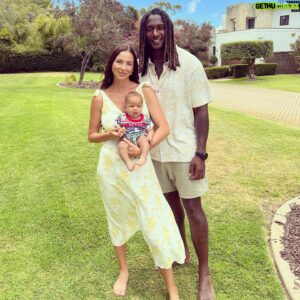 Nic Naitanui Instagram - Ezzys first Christmas #matavuvale