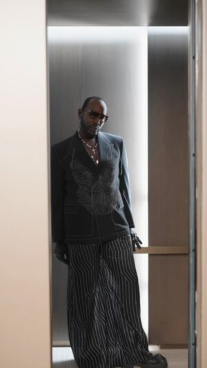 Nicco Annan Instagram - My House, My Rules, My Way
Thank you to the African American Film Critics Association @aafca for their recognition of the craftsmanship that goes into creating #BestDrama #BestEnsemble #AwardforActing @pvalleystarz  THANK YOU for the support 

Shot by @destinyfulfild 
Styled by @icontips 
MUA by @9shadesbyj 
Grooming by @carvedbyj_