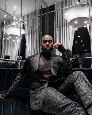 Nicco Annan Instagram - Imagery ♠️
The plot thickens for NYFW 2022 w/ lush luxury legacy. 

Photography: @thedrk_knight Styling: @icontips 
Suiting: @kamsitcharles 
Eyewear: @ditaeyewear @timeless_framework 
Shoes: @shopsyro 

Beyond grateful to stand in the sun and occupy space for the non traditional.  #NYFW 2022