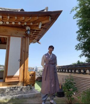 Nichkhun Horvejkul Instagram - Almost Chuseok = ]