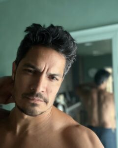 Actor Nicholas Gonzalez HD Instagram Photos and Wallpapers June 2023