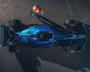 Nicholas Latifi Instagram - Meet the FW44 😍 Loving the new look for us this year!