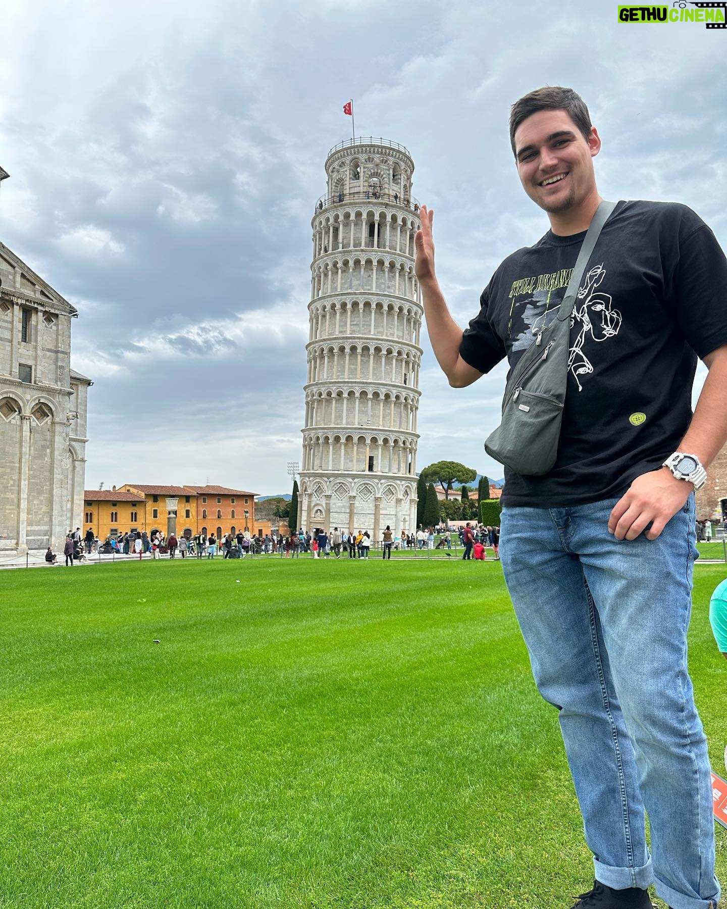 Nick Merico - 2.5K Likes - Yes, I am one those tourists 🇮🇹