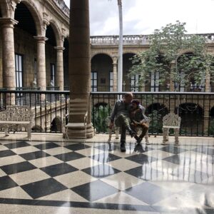 Nick Sandow Instagram - Xmas in Havana. Great photo by @tmalkinstuart