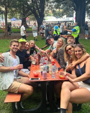 Nick Slater Instagram - That magic week between Christmas and New Years where your routine and calendar go out the window 🙏🏼

The Chrissy break always reminds me how great it is to pause ⏸️ 

A break in routine, quality family time and a change of scenery all help to create space so that we can look back at life through fresh eyes.

Taking a break can be the most productive thing we do ⚡️