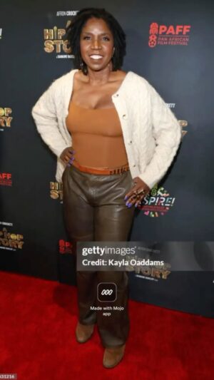 Nicki Micheaux Instagram - #aboutlastnight 🎊🤩 @paffnow Opening Night!

@summerofviolencefilm 
Stars ⭐️ @iamkaseyinez 
@jahkingguillory 
@madhulikakrishnan 

Screens Monday 2/12 at 5pm and Tuesday 2/13 at 9pm

Click link in bio for tickets 🎟️! 👆🏾
#paffinspires #paff #indiefilm #filmfestival