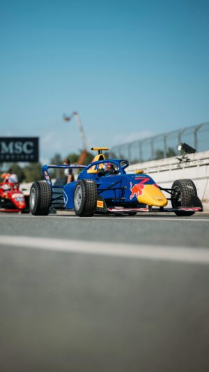 Nicki Shields Instagram - F1 Academy commentator @nickishields takes us through the top 5 things to look out for this weekend in Barcelona 👀

Comment below what you’re most looking forward to ⬇️

#F1Academy #SpanishGP