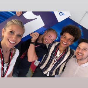 Nicki Shields Instagram - Back in the driving seat as Lead Presenter this weekend🎤Loved it 🙌🏼💖. Thank you for all the lovely msgs! Couldn’t have done it without this amazing team… who kept me laughing all weekend… through the buckets of sweat😅

@billymongerracing @rossiterracing @tombrookscomms @iamradzi @saunderscb @alexarendell @andybruce01 @milocam37 @trystan_hwilliams and our @wearewhispertv team! 

📸 @mpicmee @andybruce01 

#formulae #racing #shanghai #womeninmotorsport #tntsports #livesport #tnt #motorsport @fiaformulae
