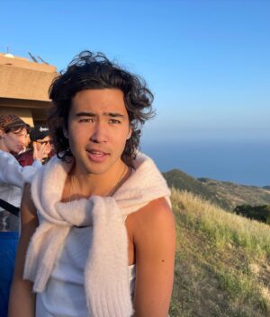 Nico Hiraga Instagram - thank you for having meeee @acnestudios so so pretti🌸🌷🌅🌊