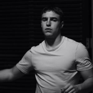 Nico Mirallegro Instagram - There's a blue light
In my best friend's room
There's a blue light
In his eye
There's a blue light, yeah
I want to see it
Shine 🥋📸 @kainezajaz