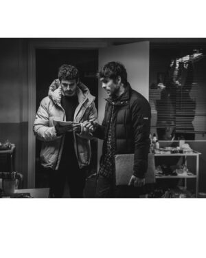 Nico Romero Instagram - Hemos empezado el montaje de Happy hour, un cortometraje escrito por mí, codirigido con mi marido profesional Alvaro Monje y producido por Simulacro (Helen, Urko, Javi) que nos han regalado su tiempo, su talento, su paciencia, su amor por el cine y un equipo que aún no me creo. Me lo estoy pasando bomba. 

Fotos de @laia_lluch

#Happyhour