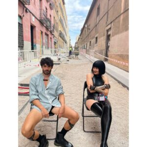 Nico Romero Instagram - En cada nuevo proyecto trato de separarme del resultado y abrazar el proceso como lo mejor que me llevo siempre y en Zorras ha sido la oportunidad de currar por fin con @andrearosquilla compañera y actriz con mayúsculas y  de descubrir a @mirela_balic y @meelocotoon que son la demostración de que un reparto talentoso no necesita followers. 

@maria_loso y @merrosa con la dirección de #AritzMoreno  y @anuscavaz lideran un equipo que inundó  de luz y amor  los cuartos oscuros que hemos habitado. 

Gracias por la oportunidad de descubrir una comunidad, la del BDSM, que nos abrió sus puertas generosamente para constatar que el respeto íntimo es la puerta de entrada para el respeto al otro y para el respeto al PLACER,  derecho fundamental que nadie, NADIE, nos va a quitar. 

@zorraslaserie producida por @atresmediacom y @morenafilms basada en la novela de @mamacasquet se estrena hoy en @atresplayer con sus dos primeros capítulos. 

El proceso es mío, el resultado ya es vuestro.
